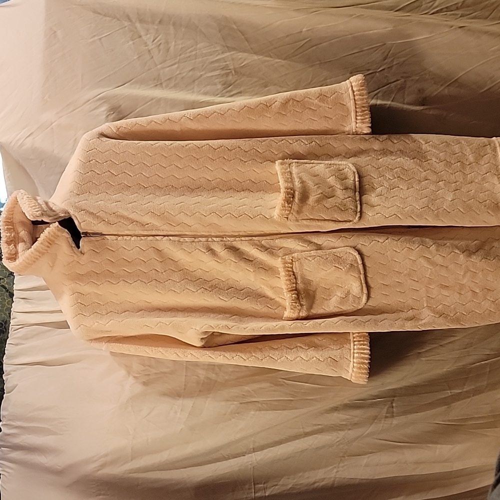 Plush zippered bathrobe